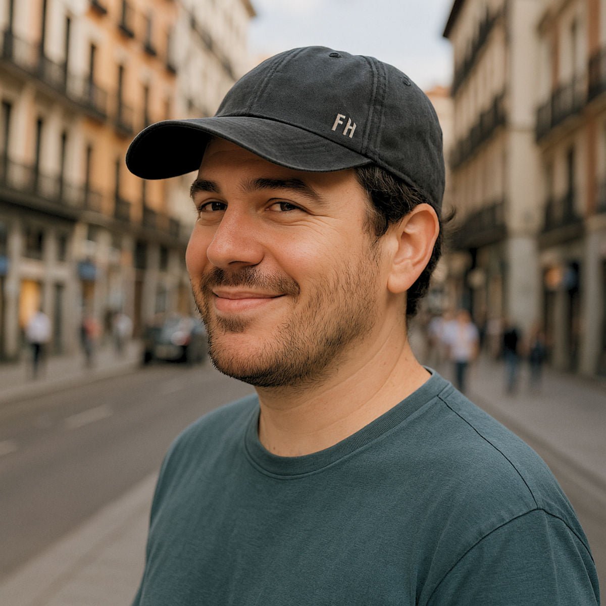 Cómo saber tu talla de gorra (y evitar que te apriete) - Free Heads