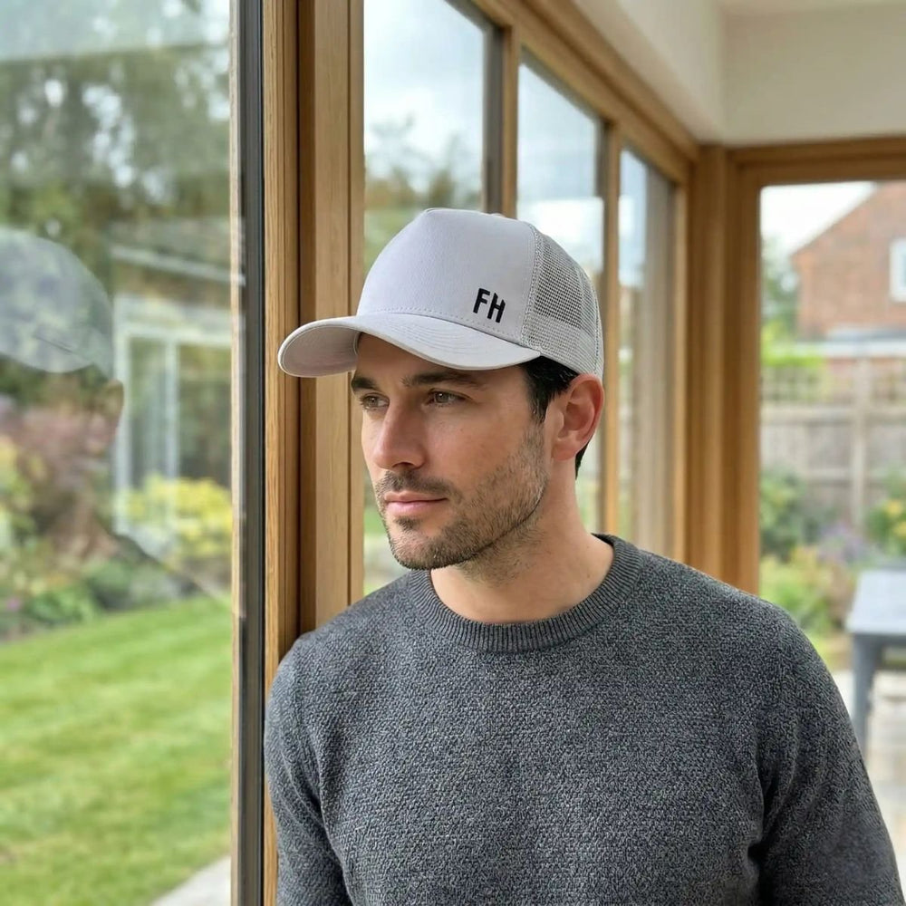 2. Gorra Grande Trucker Hat Gris - Free Heads